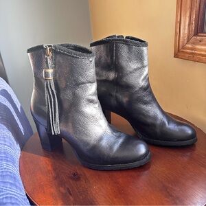 Lauren Ralph Lauren Carah Ankle Boots Black Leather  Sz 7.5